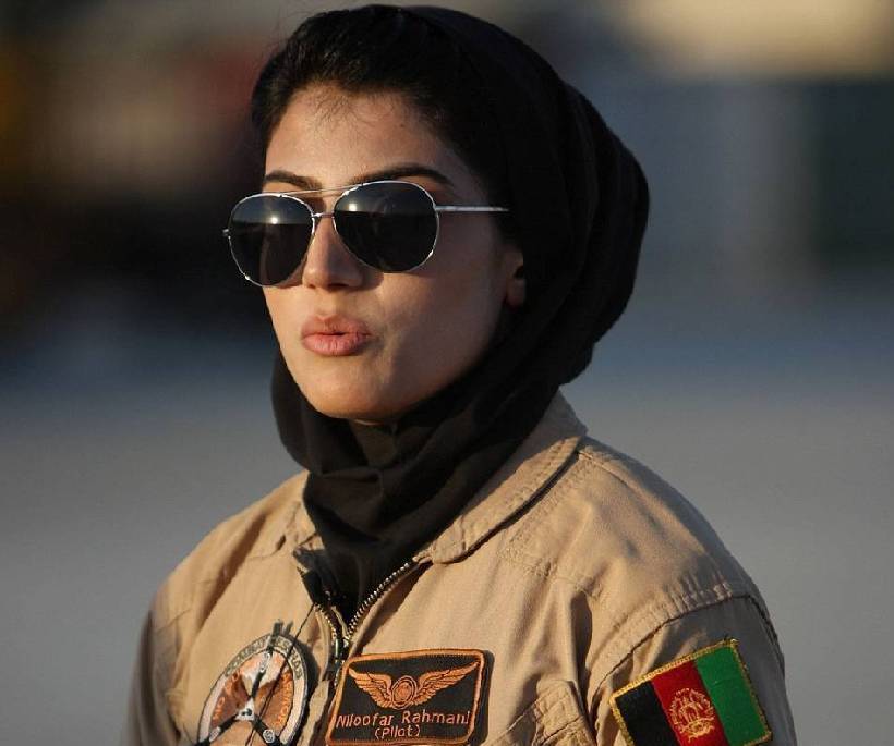 揭秘阿富汗唯一的女飞行员