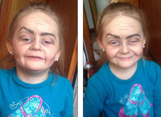美国一名3岁小姑娘化妆后瞬间变成了一位80岁的老奶奶。网页截图
