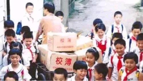 42岁宗庆后瞪着三轮车奔走街头十多年后，娃哈哈成为中国最大的饮料企业