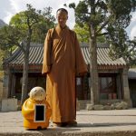 来北京龙泉寺，和“贤二机器僧”谈谈人生
